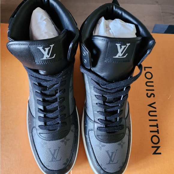 Louis Vuitton shoes - Picture 6 of 6